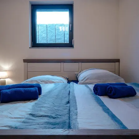 Wow! Lage! Schöne 2-zimmer Wohnung! Apartment *